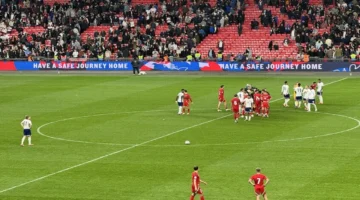 موعد ومتابعة بث قنوات مباراة إنجلترا وأوروجواي الودية المرتقبة عالمياً